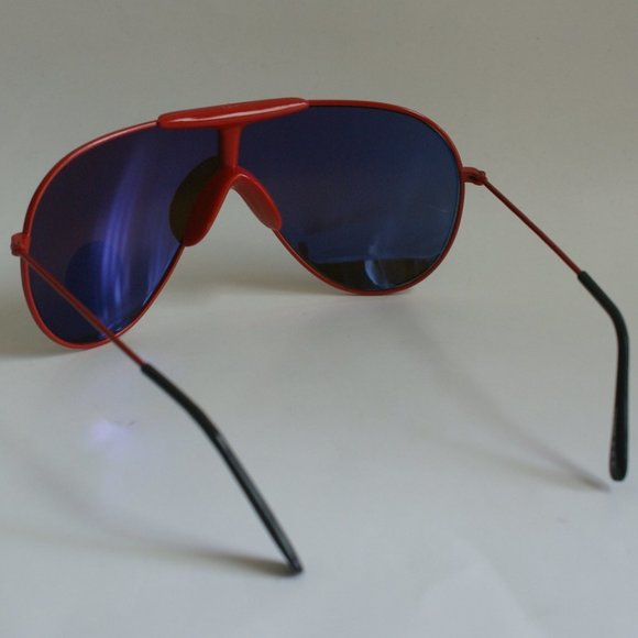 True Vintage Classic Sports Aviator all weather lens sunglasses - Picture 3 of 4